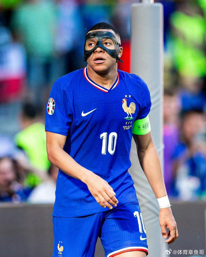 记者：弗兰克的情况不容乐观，他在热刺的生涯可能快到尽头