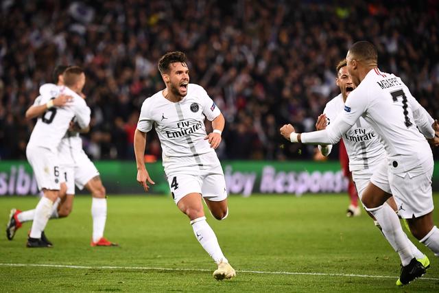 拉菲尼亚梅开二度 巴萨主场2-0完胜奥萨苏纳